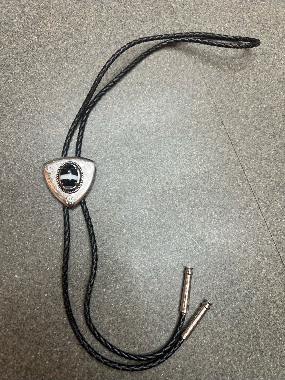 Vintage Western Bolo Tie – Black & White Center